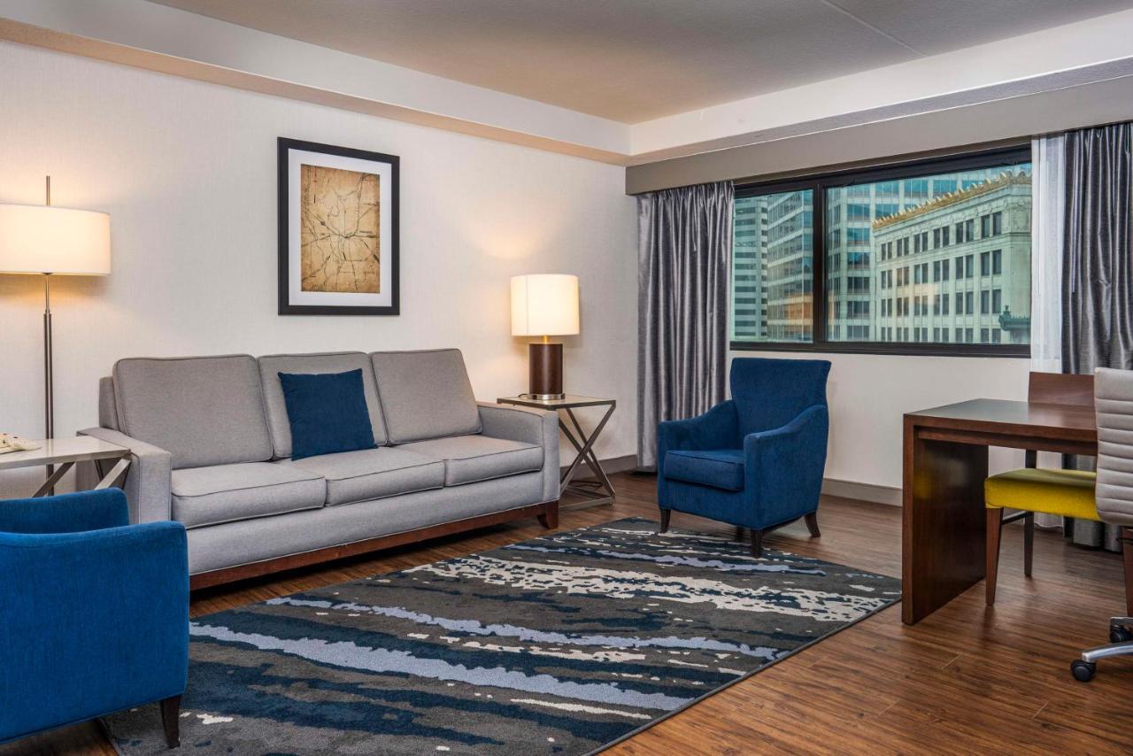 Embassy Suites By Hilton Indianapolis Downtown Екстериор снимка