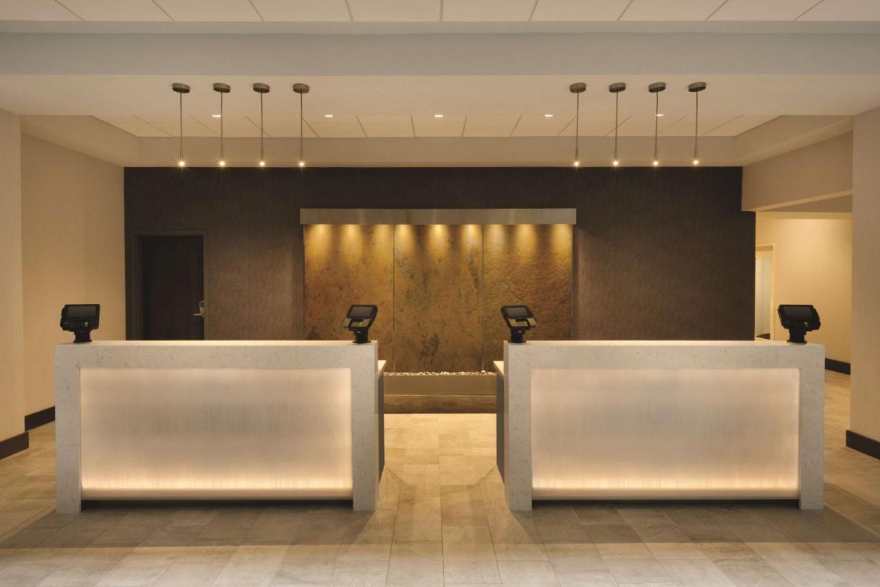 Embassy Suites By Hilton Indianapolis Downtown Екстериор снимка