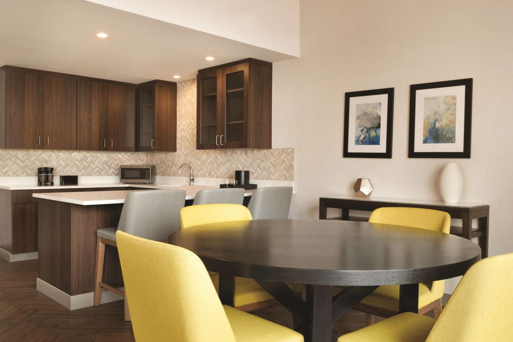 Embassy Suites By Hilton Indianapolis Downtown Екстериор снимка