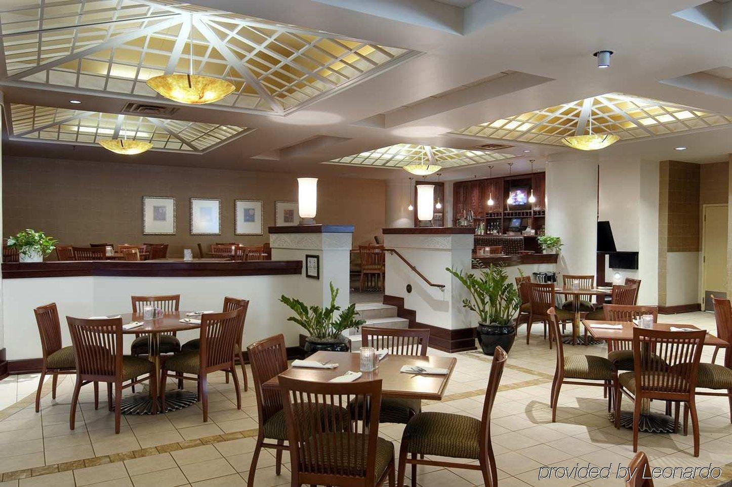 Embassy Suites By Hilton Indianapolis Downtown Ресторант снимка