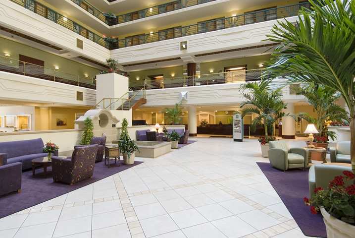 Embassy Suites By Hilton Indianapolis Downtown Интериор снимка