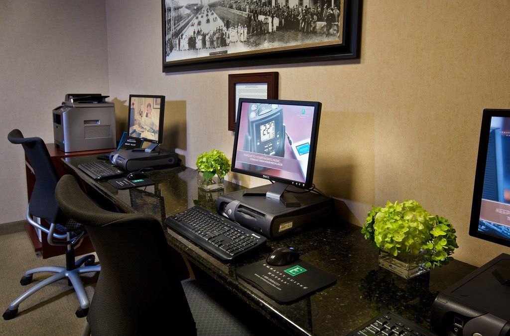 Embassy Suites By Hilton Indianapolis Downtown Екстериор снимка