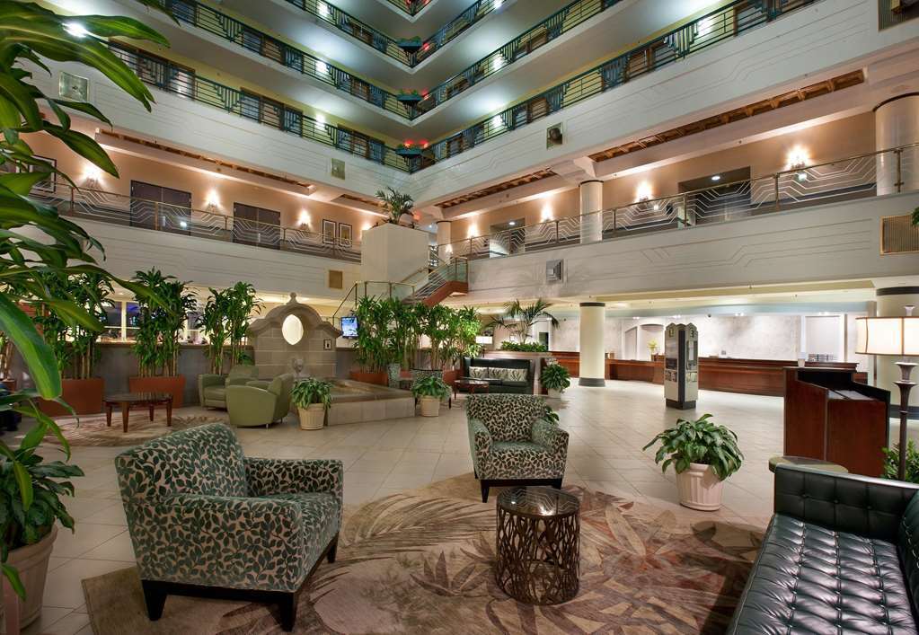 Embassy Suites By Hilton Indianapolis Downtown Интериор снимка